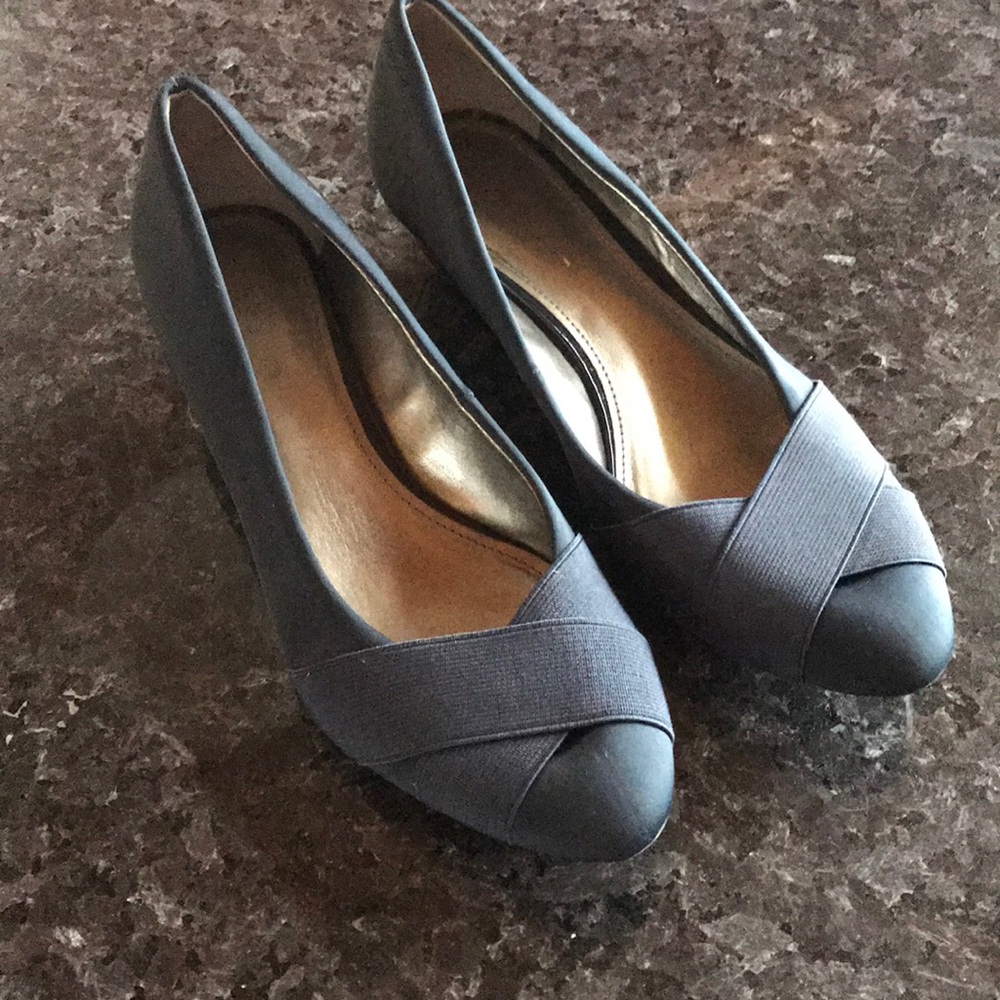 Joan and David navy flat